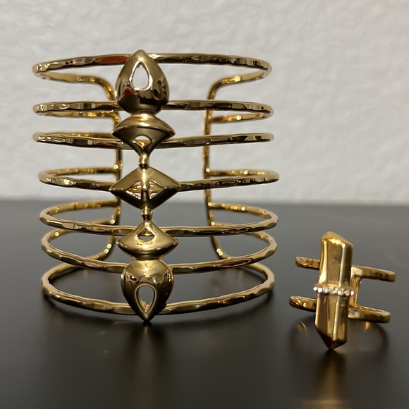 Stella & Dot Rebel Ring Gold Tone - Picture 5 of 6